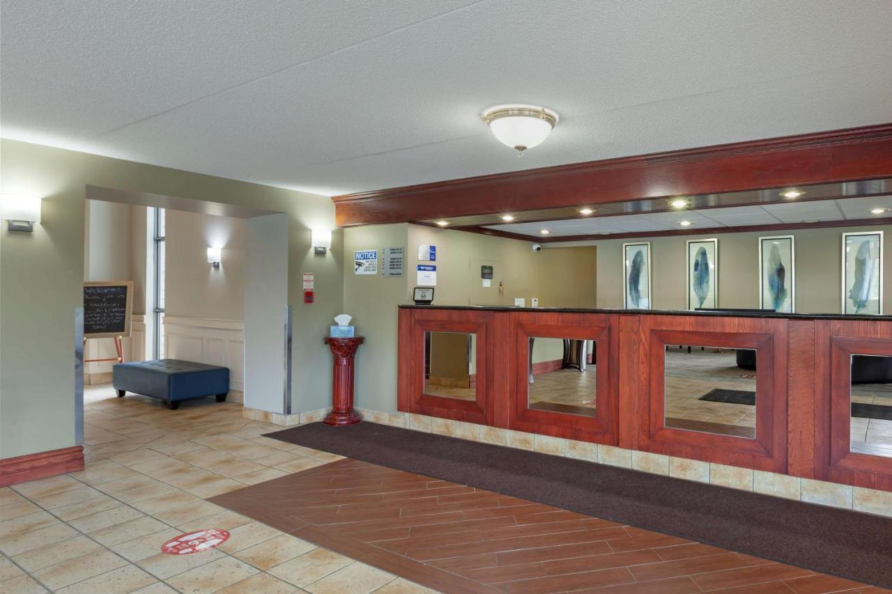 Best Western Plus Orillia Hotel Εξωτερικό φωτογραφία