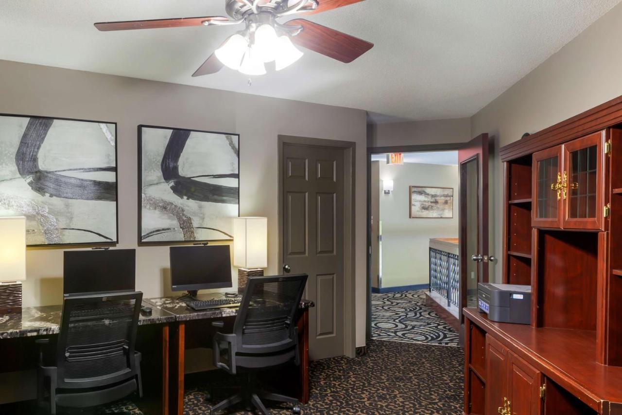 Best Western Plus Orillia Hotel Εξωτερικό φωτογραφία