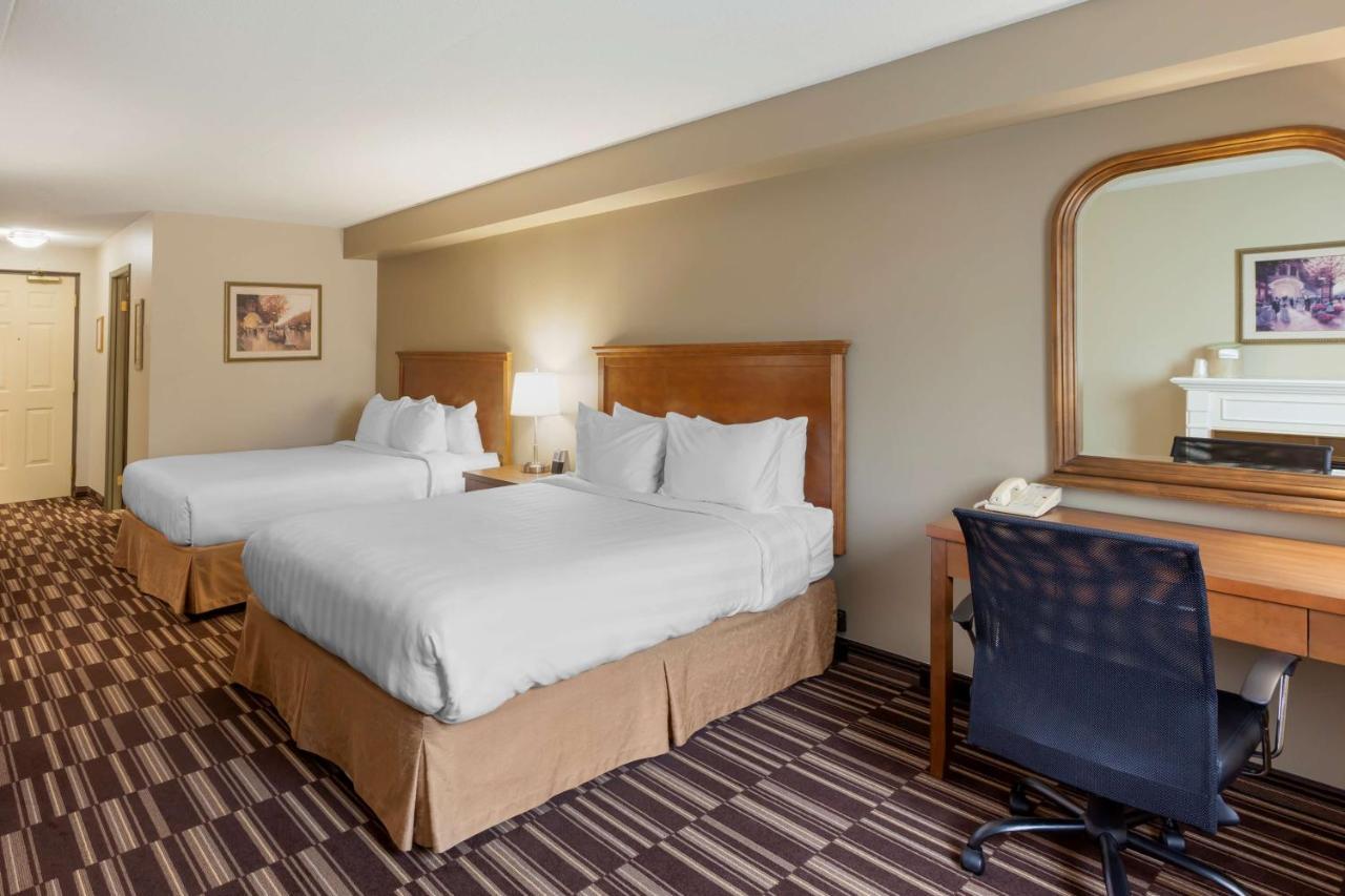 Best Western Plus Orillia Hotel Εξωτερικό φωτογραφία