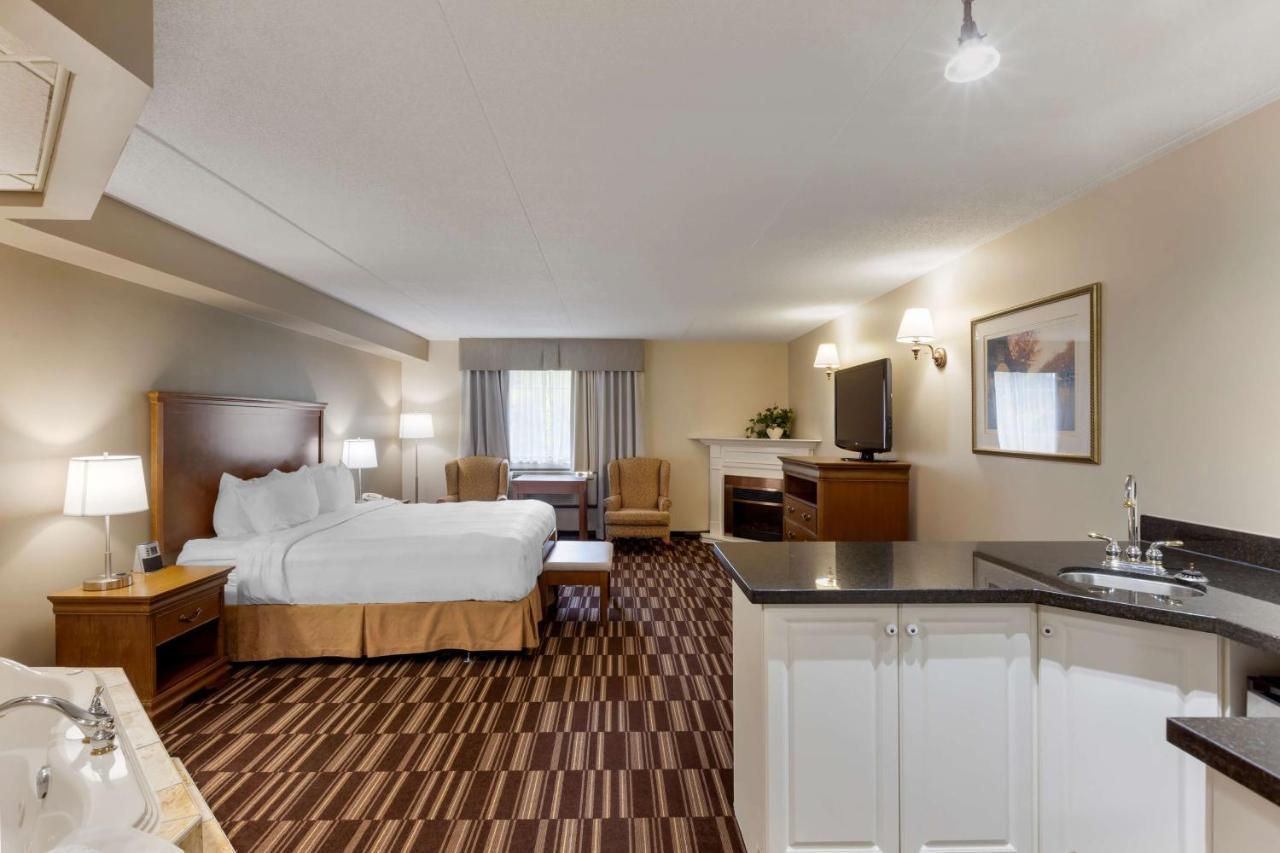 Best Western Plus Orillia Hotel Εξωτερικό φωτογραφία